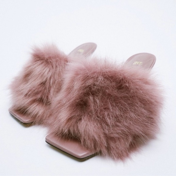 NWT Zara Mauve Faux Fur Square Toe Heeled Sandals 7.5 (38) - Picture 1 of 13